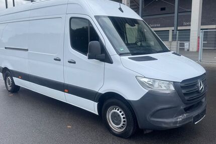 Mercedes-Benz Sprinter 198.000 km 19.900 &euro; Essen 45356