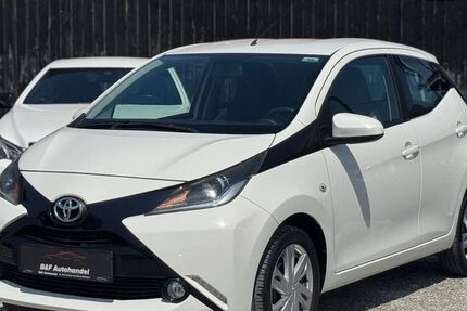 Toyota Aygo (X) 117.000 km 5.950 &euro; Pfullingen 72793