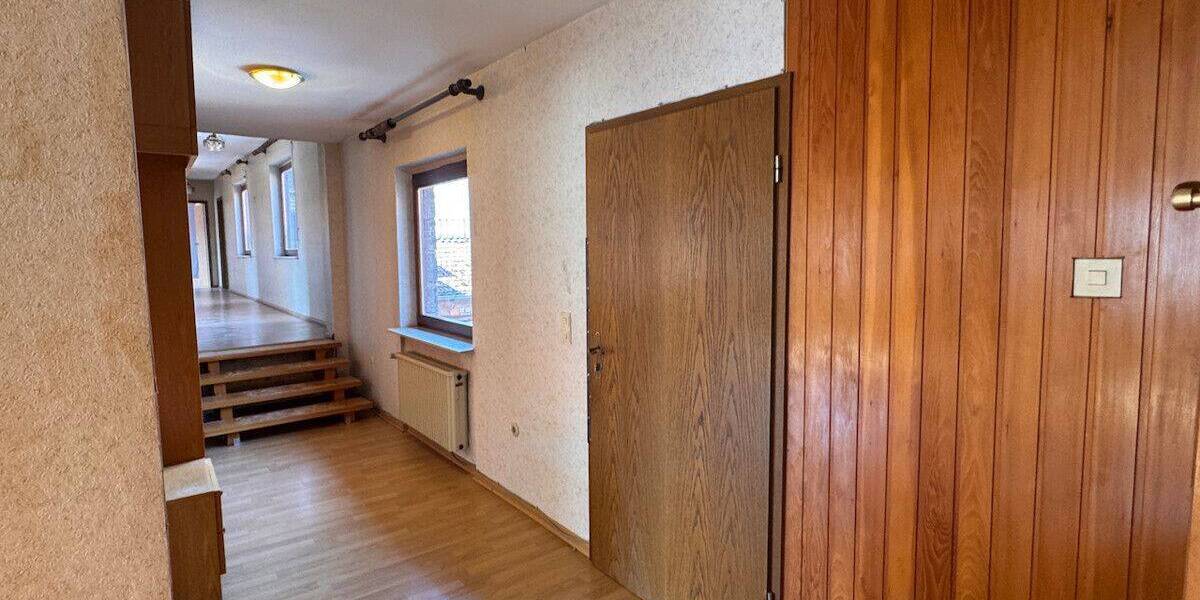 Einfamilienhaus Schaafheim Radheim - 9 Zimmer, 304 m&sup2;, 350.000&euro; | Angebot:26835119