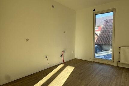 Sanierte 3-Raum-Dachgechosswohnung mit großer Terrasse 3 zimmer