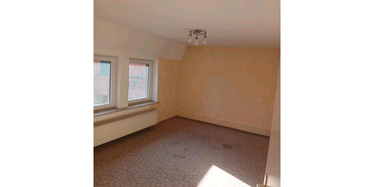 Etagenwohnung Calvörde Wegenstedt - 7 Zimmer, 210 m&sup2;, 950&euro; | Angebot:25297798