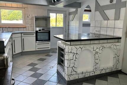 Provisionsfrei! Großes Haus mit 2 Einheiten & Einliegerwohnung zimmer