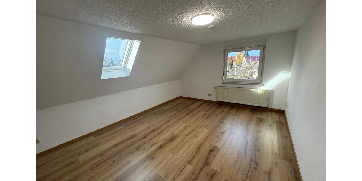 Doppel-Haus-Hälfte in 09599 Freiberg zu vermieten 5 zimmer