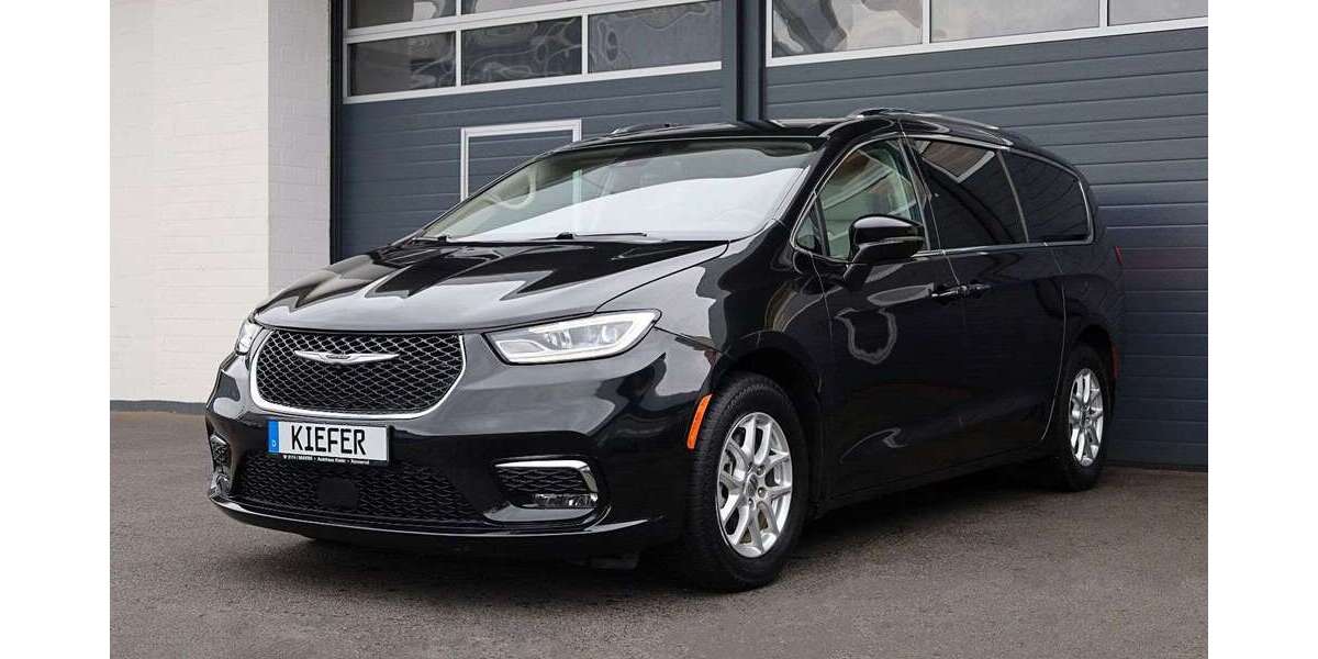 Chrysler Pacifica 111.376 km 26.400 € Rennerod 56744