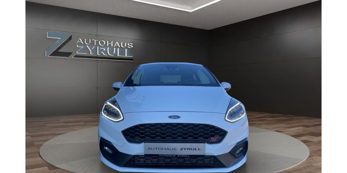 Ford Fiesta 17.916 km 19.890 &euro; Saarlouis 66740