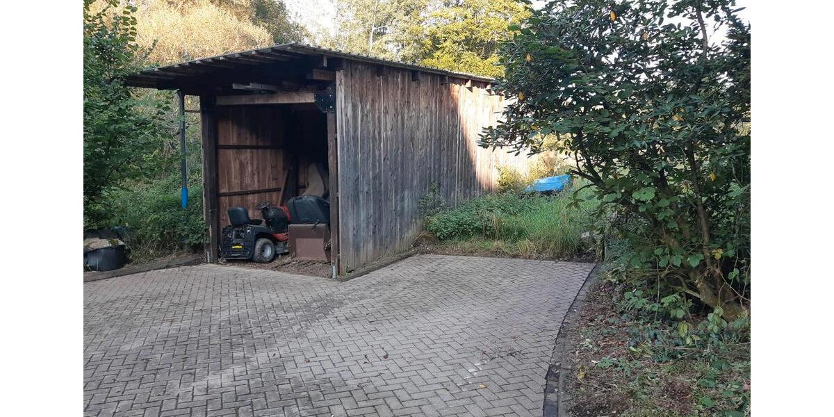 Einfamilienhaus Reichshof - 10 Zimmer, 230 m&sup2;, 249.000&euro; | Angebot:26123093