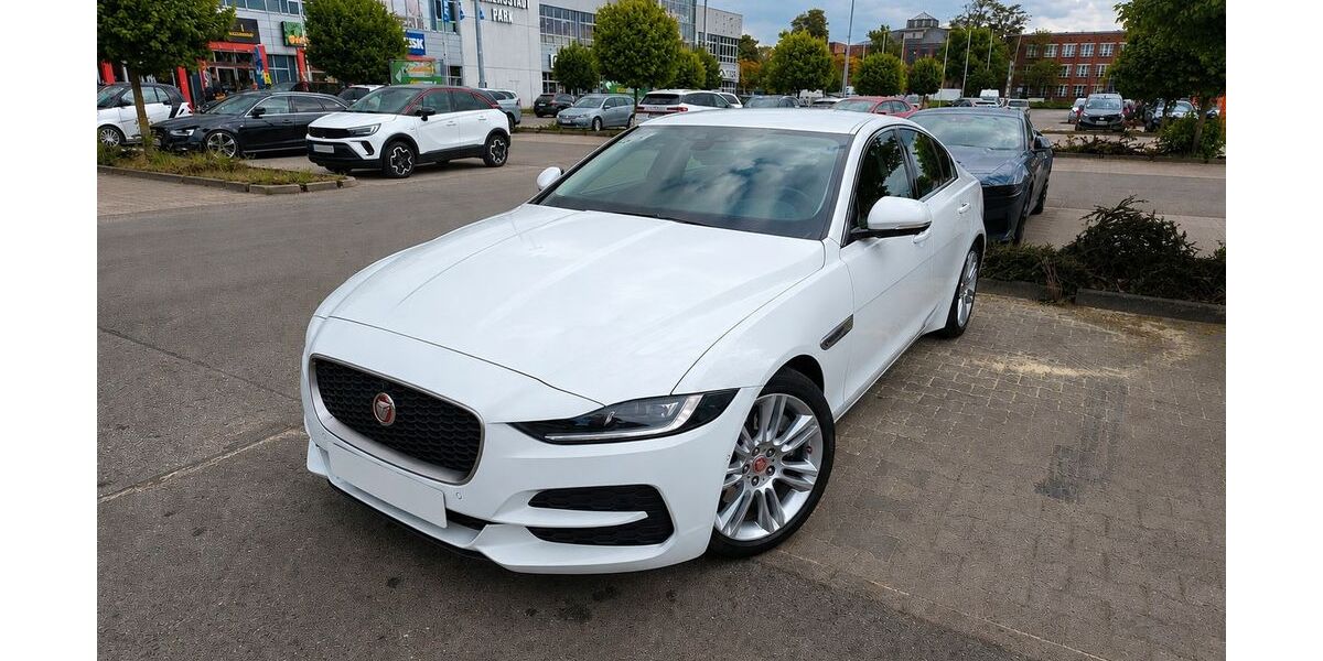 Jaguar XE 55.000 km 26.900 &euro; Berlin 10117