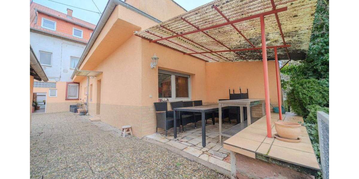 Einfamilienhaus Edingen-Neckarhausen Edingen - 7 Zimmer, 283 m&sup2;, 680.000&euro; | Angebot:24872175