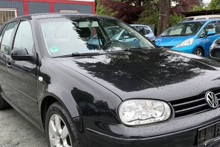 VW Golf 208.368 km 3.299 &euro; Chemnitz 09125