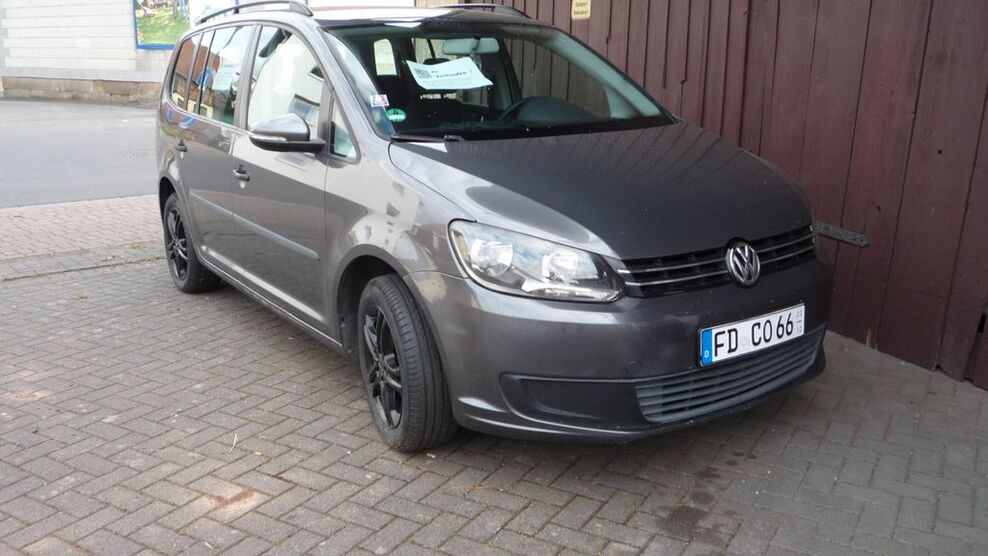 VW Touran 160.000 km 3.800 € Neuhof 36119