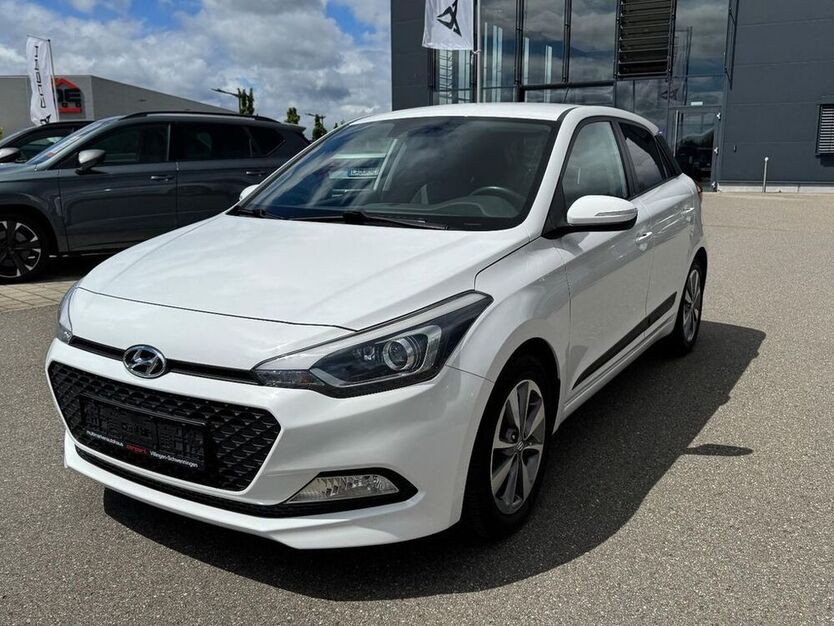 i20