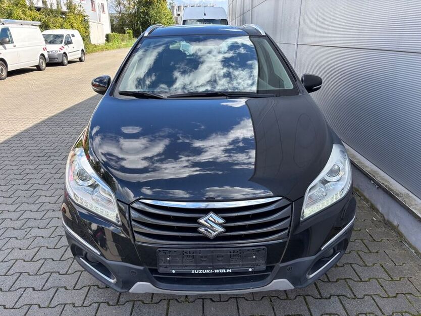 (SX4) S-Cross