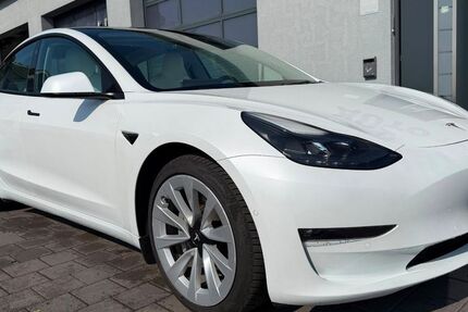 Tesla Model 3 165.900 km 21.950 &euro; Tünsdorf 66693