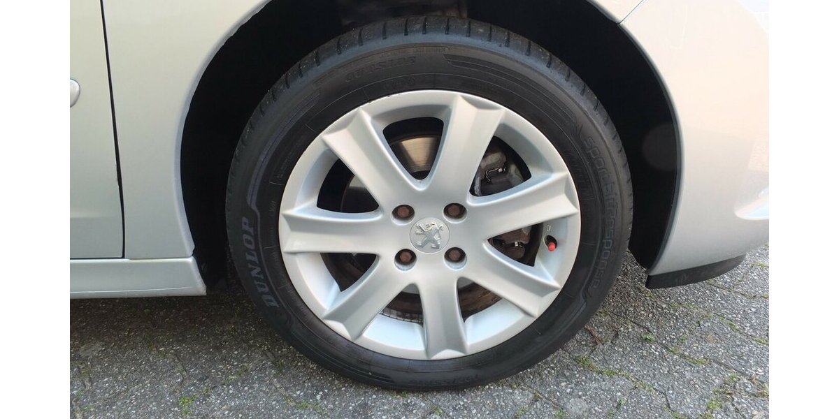 Peugeot 207 SPORT KLIMAANLAGE PARKPILOT LMF WINDSCHOTT 137.587 km 4.908 &euro; Köln 50858