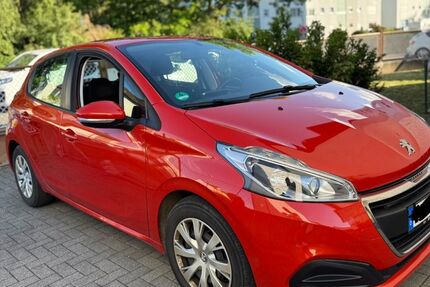 Peugeot 208 73.800 km 5.500 &euro; Heusenstamm 63150