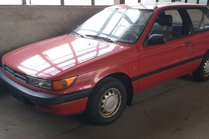 Mitsubishi Colt 68.000 km 2.750 &euro; Chemnitz OT Wittgensdorf 09228