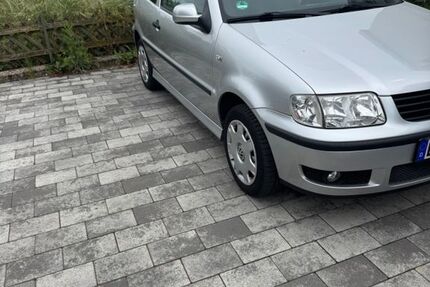 VW Polo 82.000 km 4.800 &euro; Markgröningen 71706
