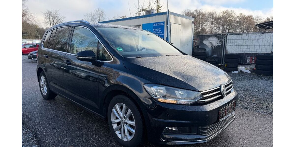VW Touran 245.000 km 9.990 &euro; aachen 52070