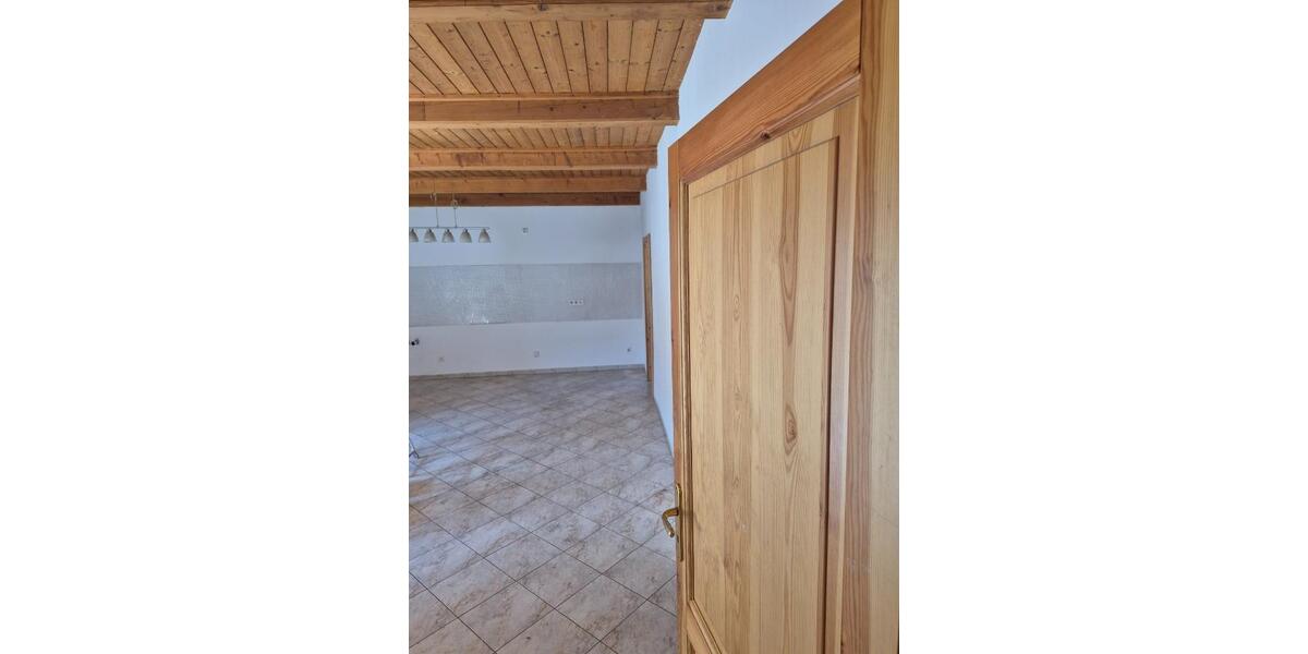 Etagenwohnung Saarbrücken West - 4 Zimmer, 95 m&sup2;, 700&euro; | Angebot:26424978