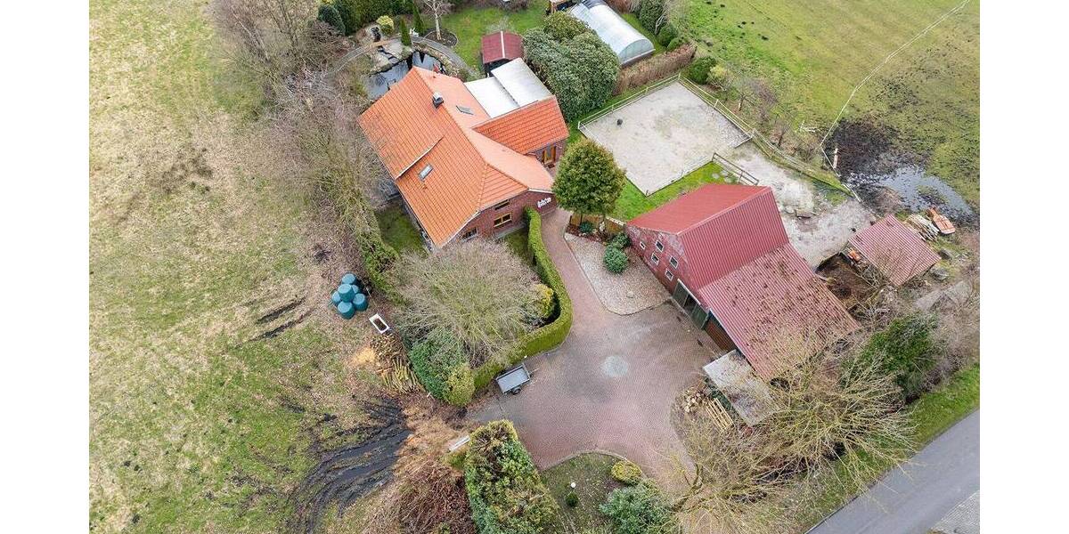 Einfamilienhaus Neuschoo - 4 Zimmer, 151 m&sup2;, 490.000&euro; | Angebot:25927033