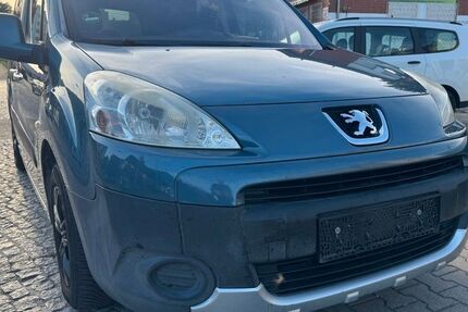 Peugeot Partner 230.000 km 2.990 &euro; Berlin 10551