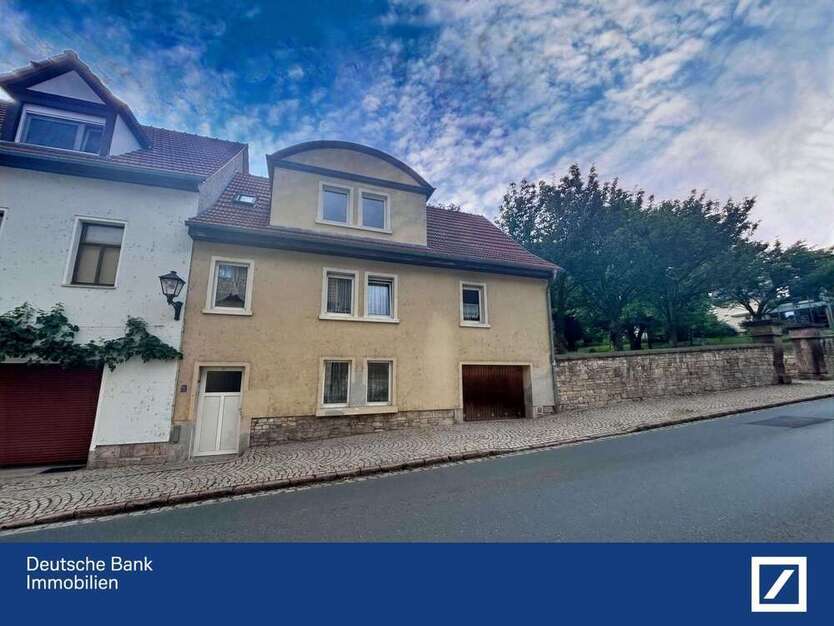 Haus zum Kaufen in Freyburg 80.000 € 120 m²