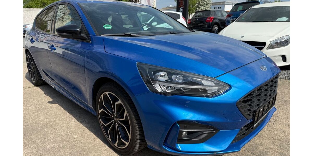 Ford Focus 111.000 km 12.990 &euro; Mainaschaff 63814