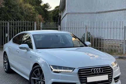 Audi A7 101.722 km 22.970 € Berlin 10178