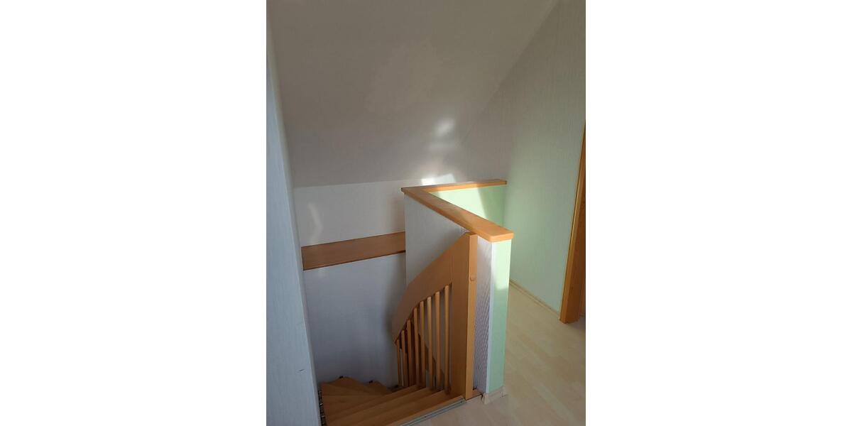 Dachgeschoßwohnung Dipperz - 3 Zimmer, 100 m&sup2;, 850&euro; | Angebot:24795641