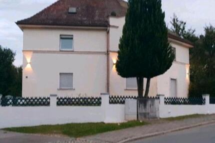 Haus Treuchtlingen - 8 Zimmer, 148 m&sup2;, 220.000&euro; | Angebot:25303678