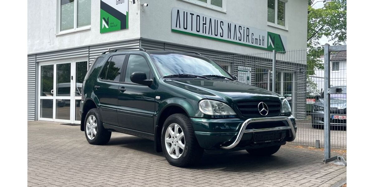 Mercedes-Benz ML 320 158.800 km 7.490 &euro; Neumünster 24536