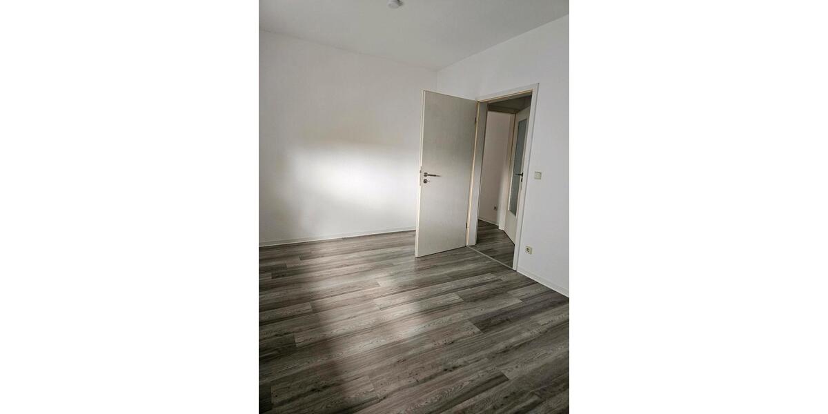 Etagenwohnung Schleusingen - 2 Zimmer, 68 m&sup2;, 470&euro; | Angebot:26001217