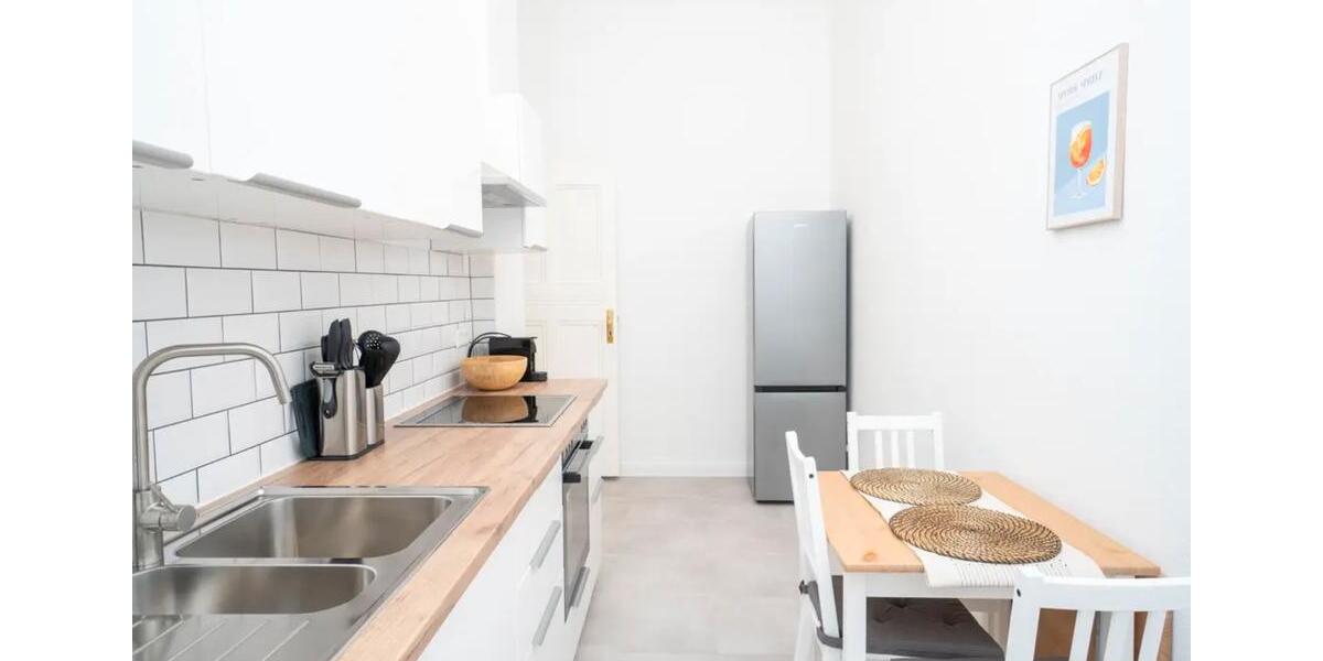 Erdgeschoßwohnung Berlin Friedrichshain-Kreuzberg - 3 Zimmer, 95 m&sup2;, 750&euro; | Angebot:25499724
