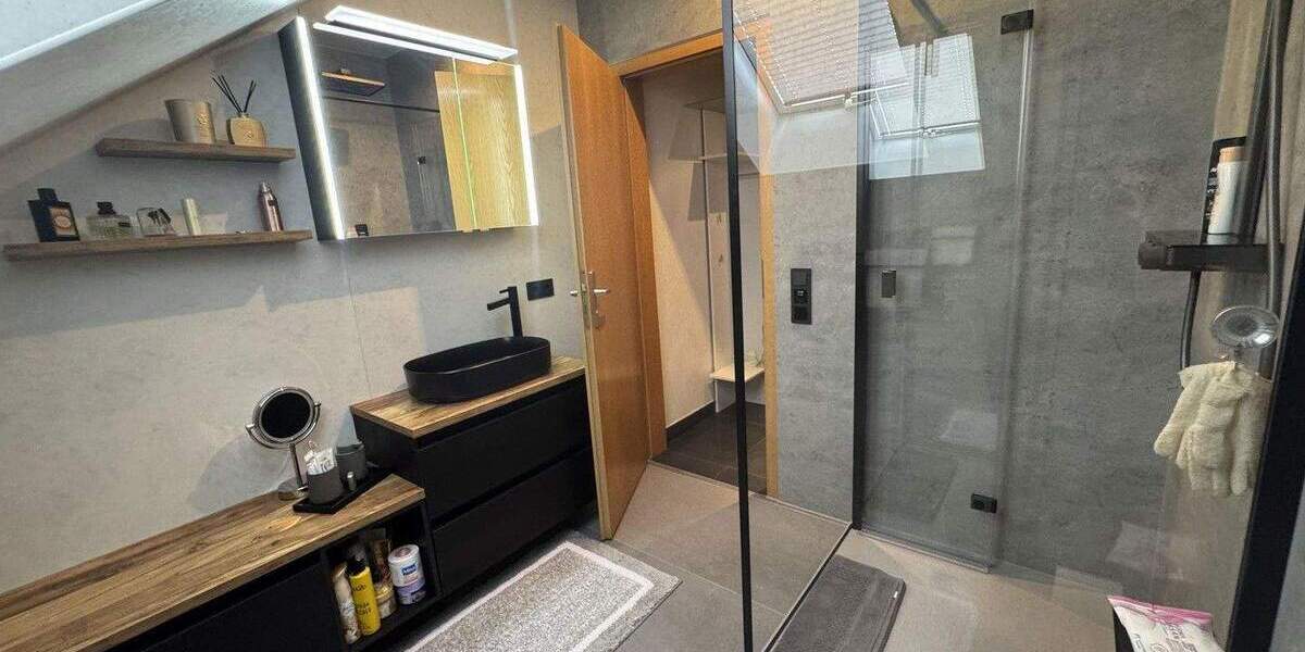 Mehrfamilienhaus, Wohnhaus Bad Salzungen Hämbach - 8 Zimmer, 275 m&sup2;, 555.000&euro; | Angebot:25728307