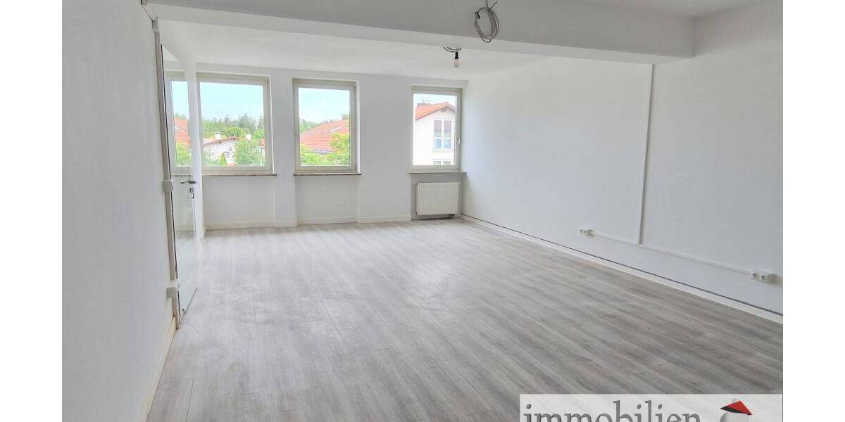 Gewerbeobjekt Weilheim - 4 Zimmer, 125 m&sup2;, 860&euro; | Angebot:24026718