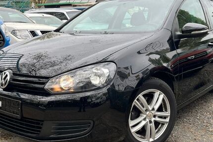 VW Golf 236.000 km 2.490 &euro; Frankfurt 65933