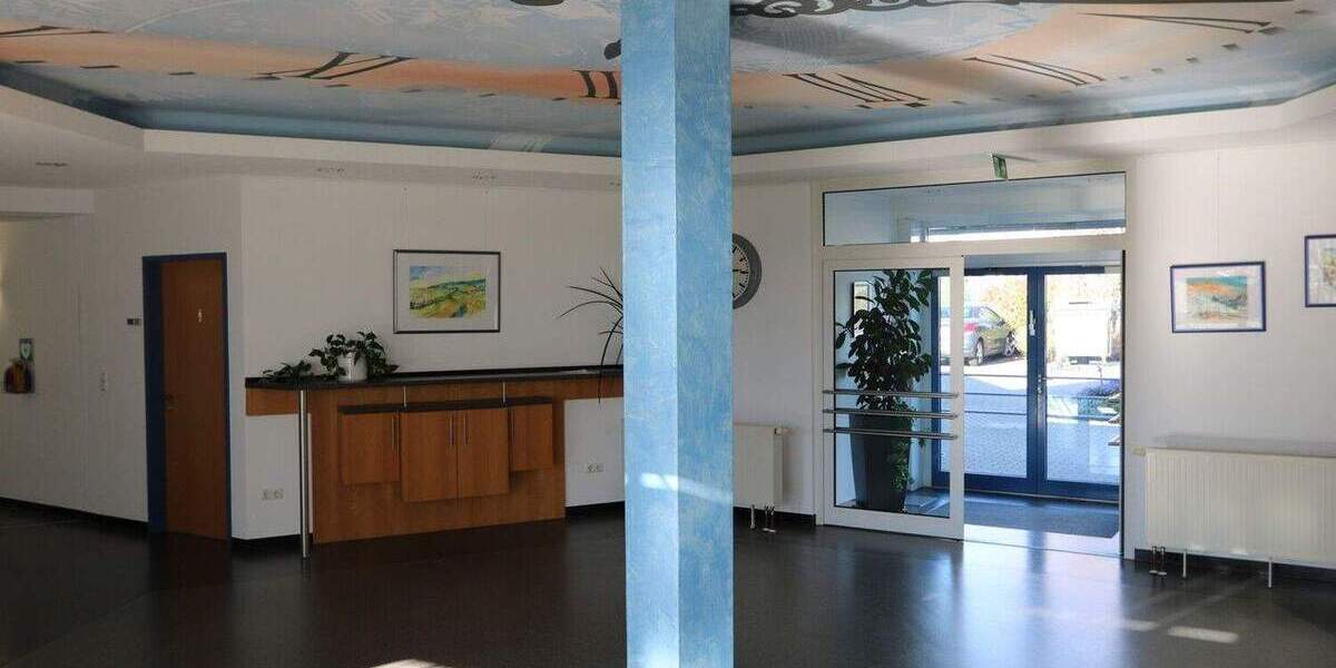 Gewerbeobjekt Herrieden Schernberg - 7 Zimmer, 220 m&sup2;, 2.528&euro; | Angebot:25733893