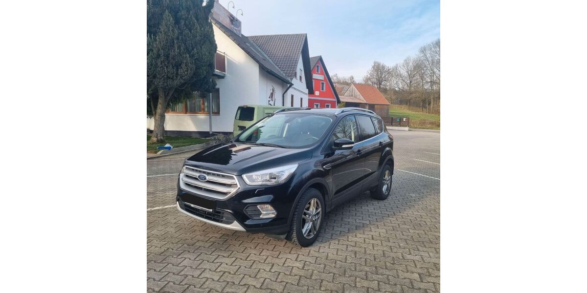 Ford Kuga 126.000 km 12.250 &euro; Vohenstrauss 92648