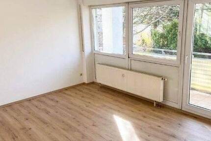 Wohnung Limbach-Oberfrohna Oberfrohna - 2 Zimmer, 60 m&sup2;, 330&euro; | Angebot:26804142