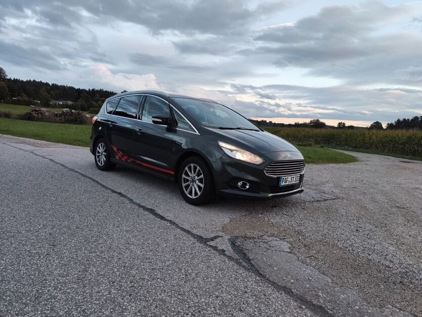 Ford S-Max 232.000 km 8.980 € Pfaffenhofen 85276