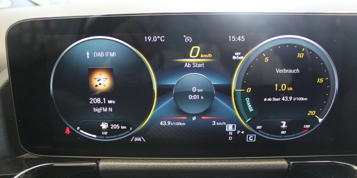 Mercedes-Benz GLA 200 D 8G-DCT AMG Line 75.607 km 32.980 &euro; Euskirchen 53881