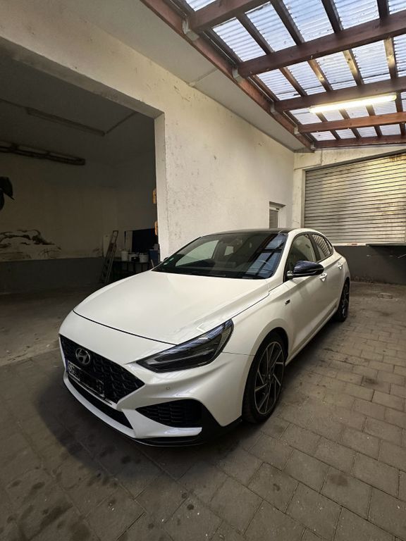 i30