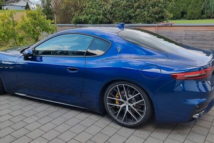 Maserati Granturismo 1.450 km 169.900 € Mönchweiler 78087