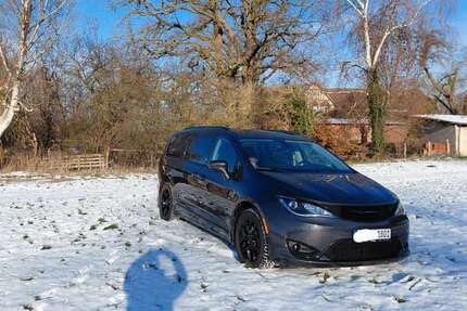 Chrysler Pacifica 71.000 km 23.500 &euro; Rodewald 31637