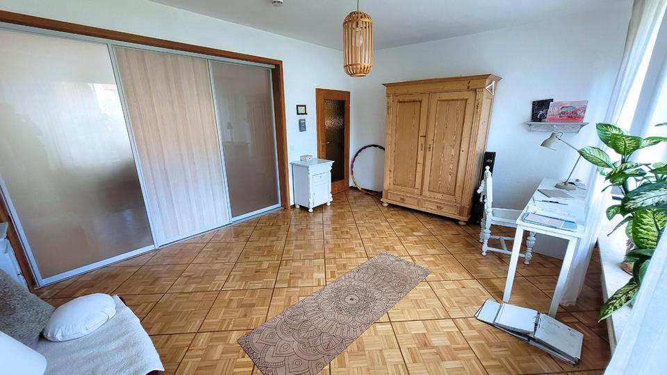 Erdgeschoßwohnung Saarlouis - 3 Zimmer, 120 m&sup2;, 1.200&euro; | Angebot:26388761