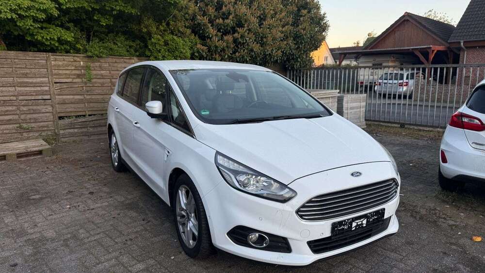 Ford S-Max 148.460 km 8.900 &euro; Gronau 48599