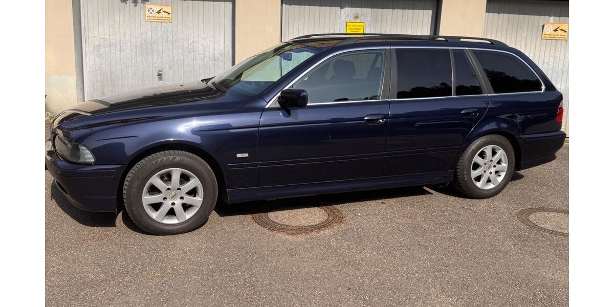 BMW 523 361.000 km 7.000 &euro; Müllheim 79379