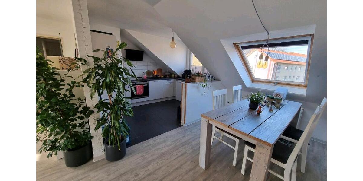 Dachgeschoßwohnung Bielefeld Schildesche - 3 Zimmer, 78 m&sup2;, 1.105&euro; | Angebot:26395080