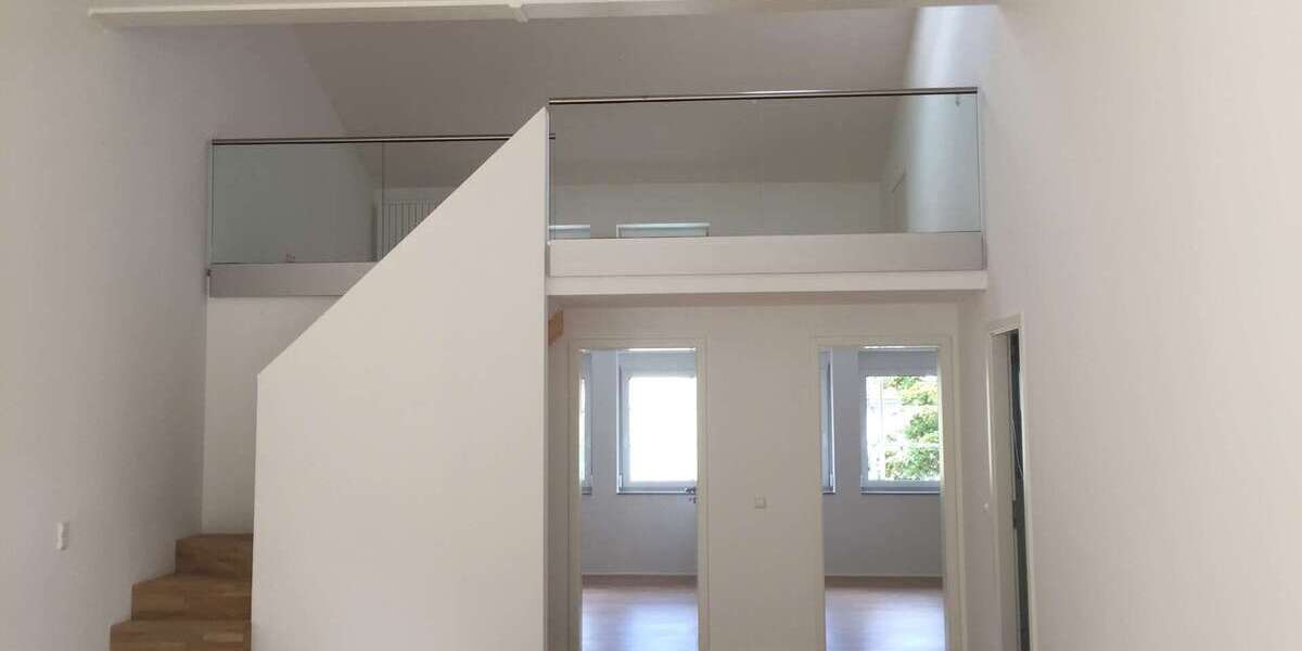 Etagenwohnung Stuttgart-Obertürkheim Obertürkheim - 4 Zimmer, 125 m&sup2;, 1.700&euro; | Angebot:26826270
