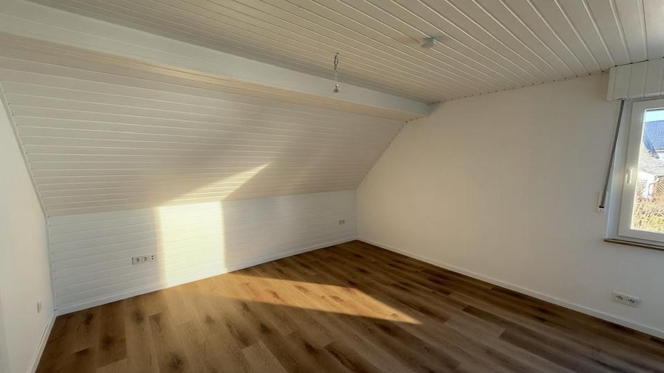 Einfamilienhaus Sinn - 6 Zimmer, 169 m&sup2;, 1.250&euro; | Angebot:25329094